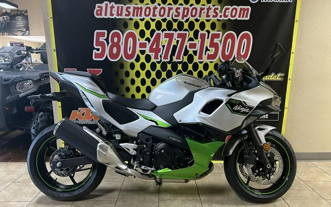 2024 Kawasaki Ninja® 7 Hybrid ABS