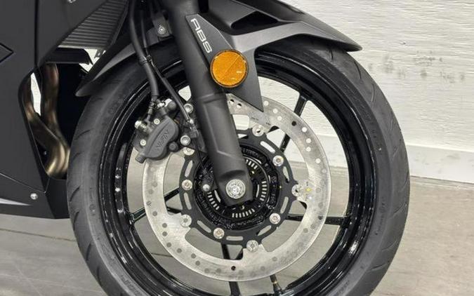 2026 Kawasaki Ninja® 500 ABS Metallic Flat Spark Black