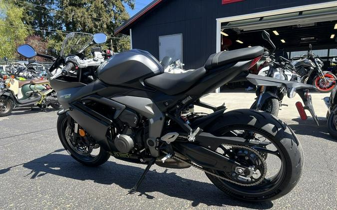 2025 Triumph Daytona 660 Satin Granite/Satin Black