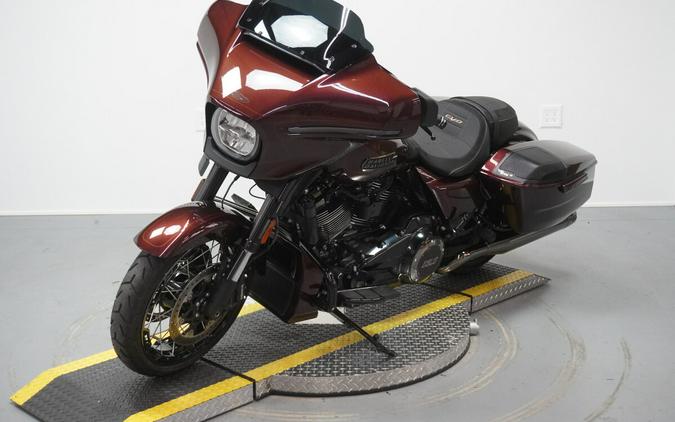 2024 Harley-Davidson® CVO™ Street Glide® Copperhead
