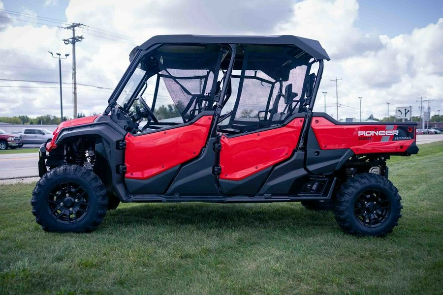 2023 Honda® Pioneer 1000-6 Deluxe Crew