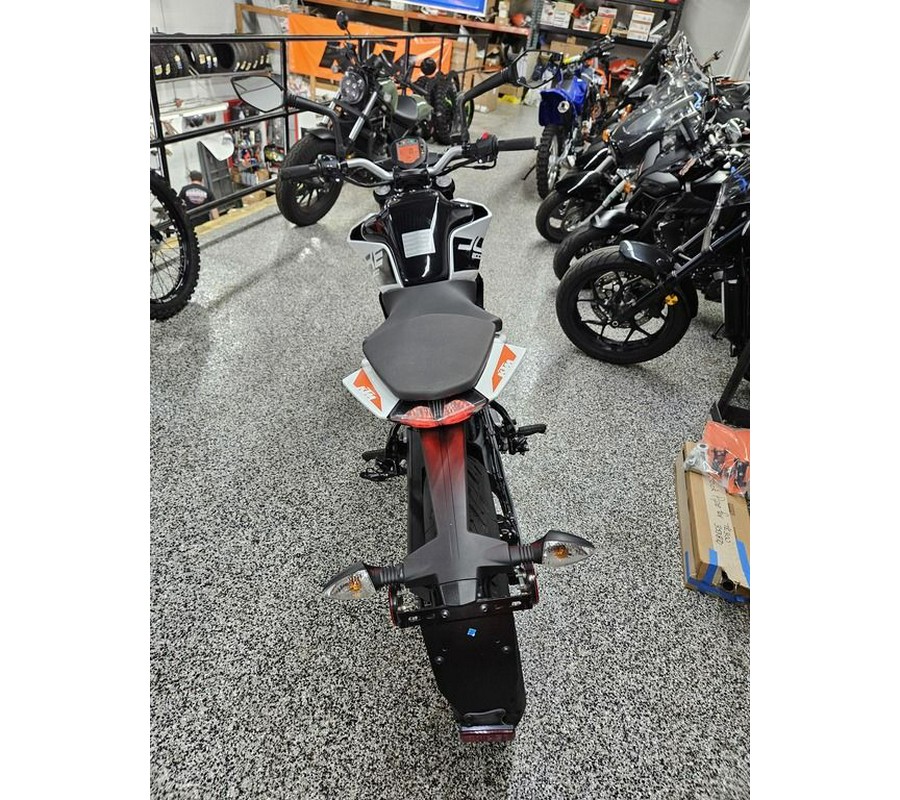 2022 KTM 200 Duke