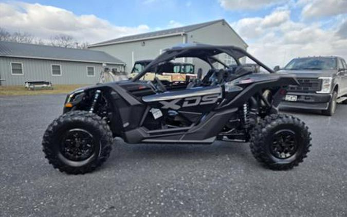 2026 Can-Am Maverick X3 X DS TURBO RR with 7.6 in. digital display with keypad
