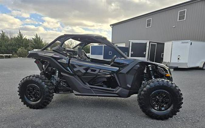 2026 Can-Am Maverick X3 X DS TURBO RR with 7.6 in. digital display with keypad