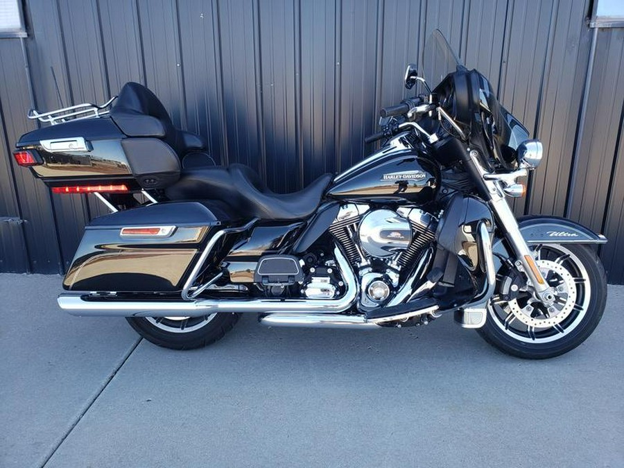 2015 Harley-Davidson® FLHTCU - Electra Glide® Ultra Classic®