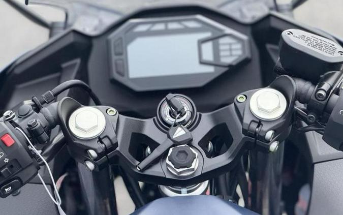 2026 Kawasaki Ninja® 500 ABS Metallic Matte Twilight Blue