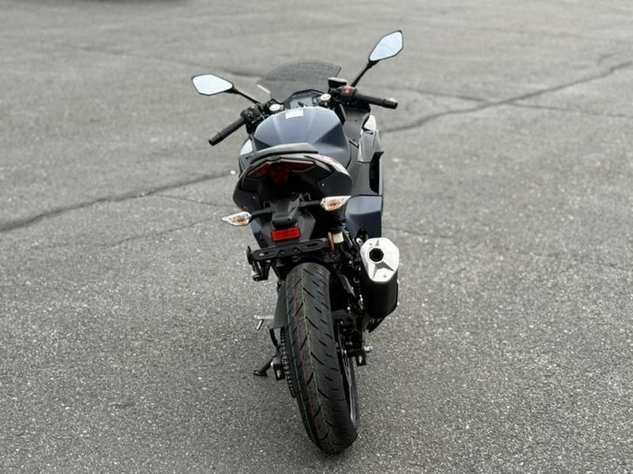 2026 Kawasaki Ninja® 500 ABS Metallic Matte Twilight Blue