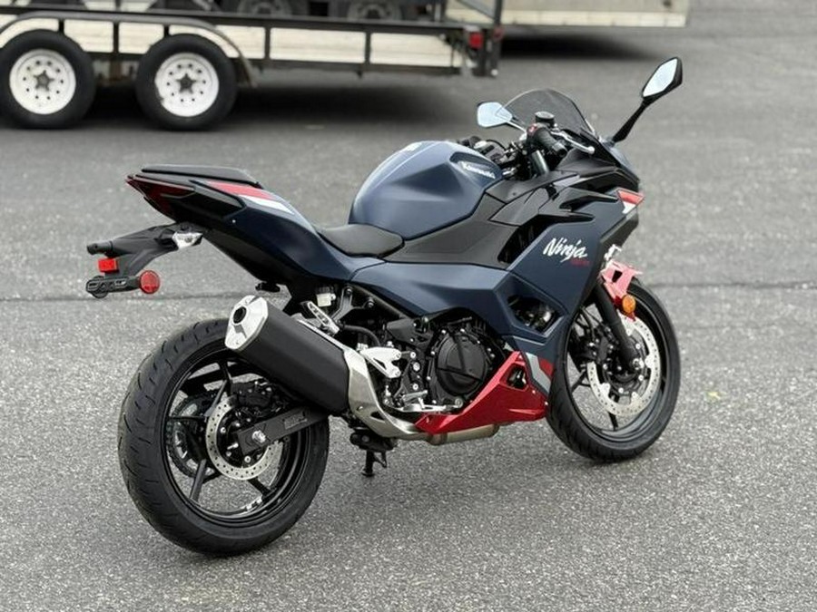 2026 Kawasaki Ninja® 500 ABS Metallic Matte Twilight Blue