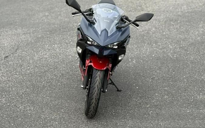 2026 Kawasaki Ninja® 500 ABS Metallic Matte Twilight Blue