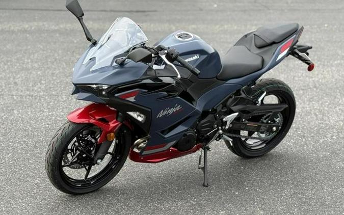 2026 Kawasaki Ninja® 500 ABS Metallic Matte Twilight Blue