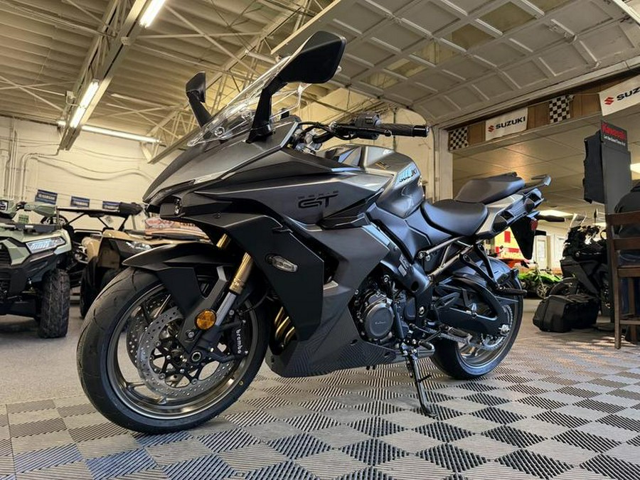 2025 Suzuki GSX-S1000GT+