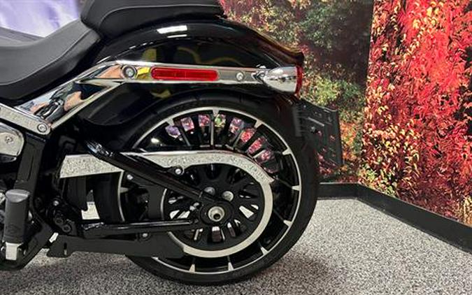 2024 Harley-Davidson Breakout