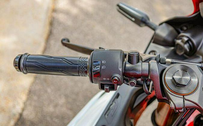 2026 YAMAHA YZFR3 ABS 70TH ANNIVERSARY EDITION