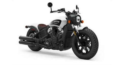 2019 Indian Scout Bobber vs. Triumph Bonneville Bobber Black: Comparison Review