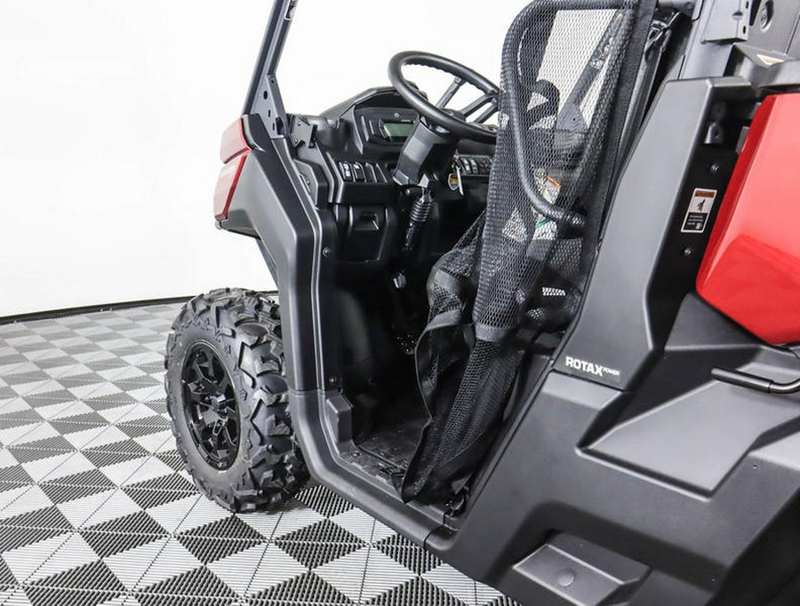 2024 Can-Am® Defender XT HD9