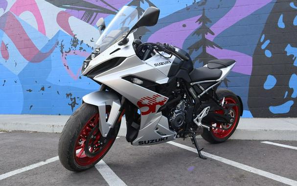 2024 Suzuki GSX 8R