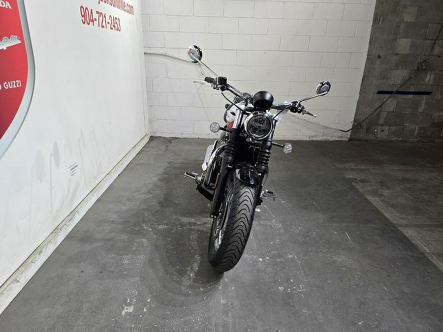 2025 Triumph Bonneville Speedmaster Snowdonia / Cranberry Red