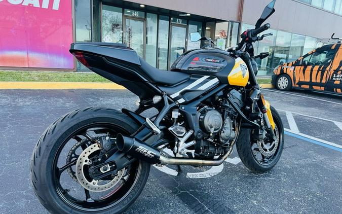 2025 Triumph Trident 660 Cosmic YellowSapphire Black
