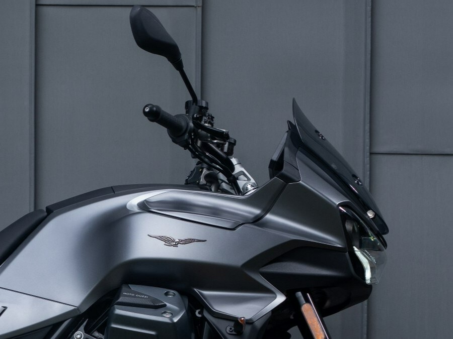 2026 Moto Guzzi V100 Mandello