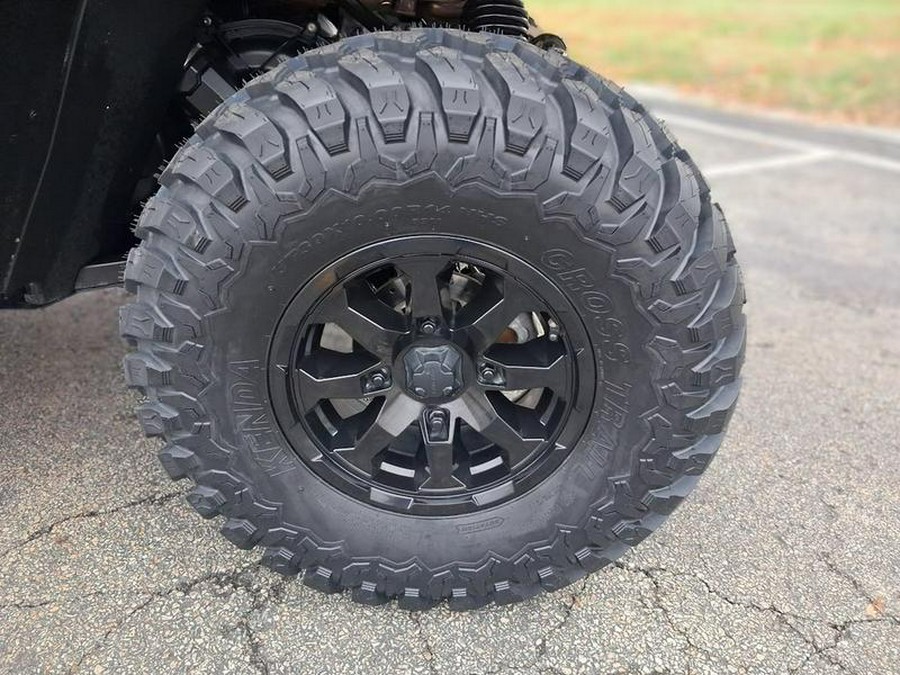 2024 Can-Am® Defender Limited HD10