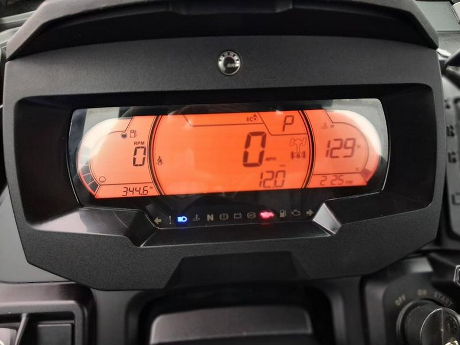 2024 Can-Am® Defender Limited HD10