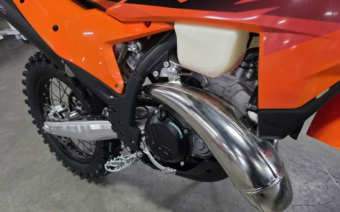 2027 KTM XC 300 W