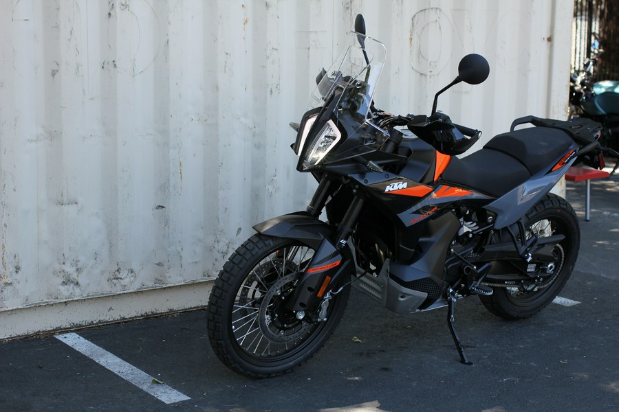 2023 KTM 890 Adventure