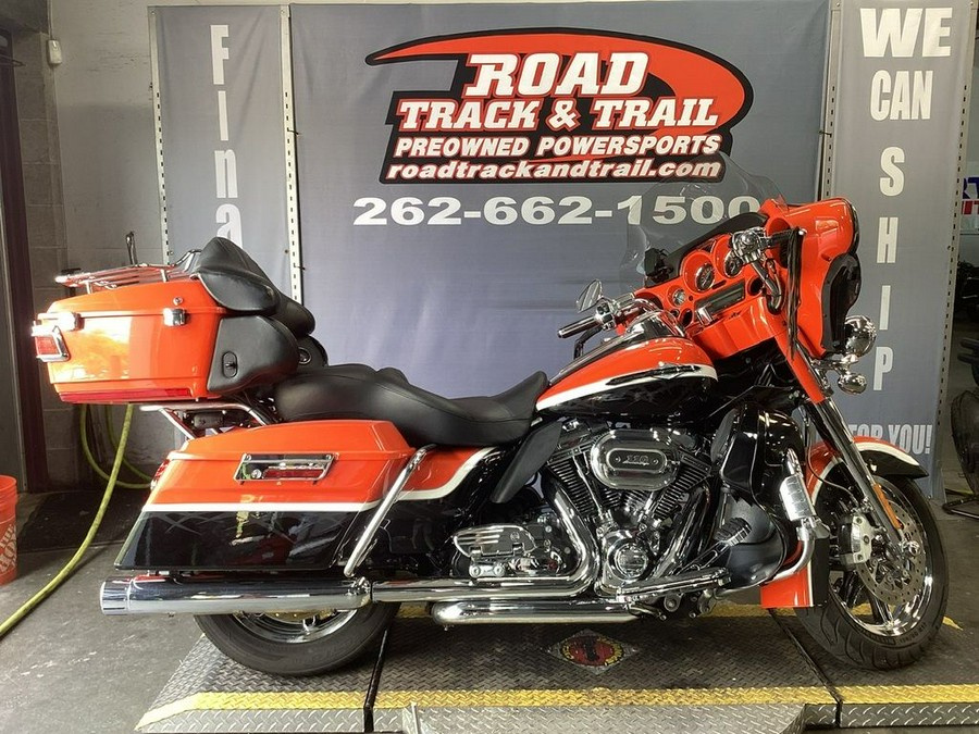 2012 Harley-Davidson® FLHTCUSE7 - CVO™ Ultra Classic® Electra Glide®