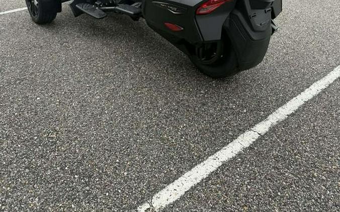 2026 Can-Am® Spyder F3 Limited Dark