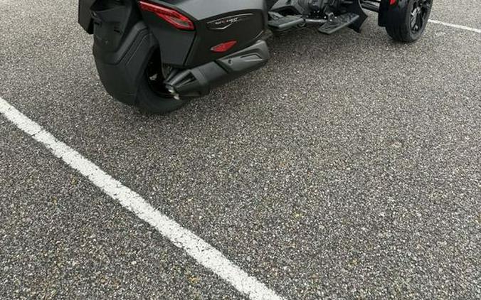 2026 Can-Am® Spyder F3 Limited Dark