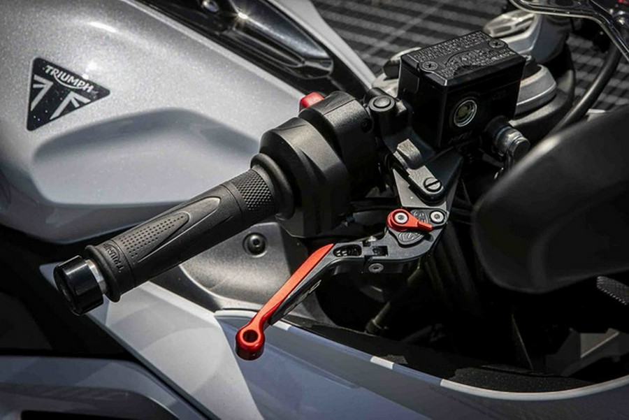 2025 Triumph Daytona 660 Snowdonia WhiteSapphire Black