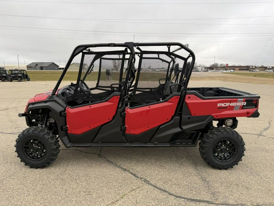 2025 Honda® Pioneer 1000-6 Deluxe Crew