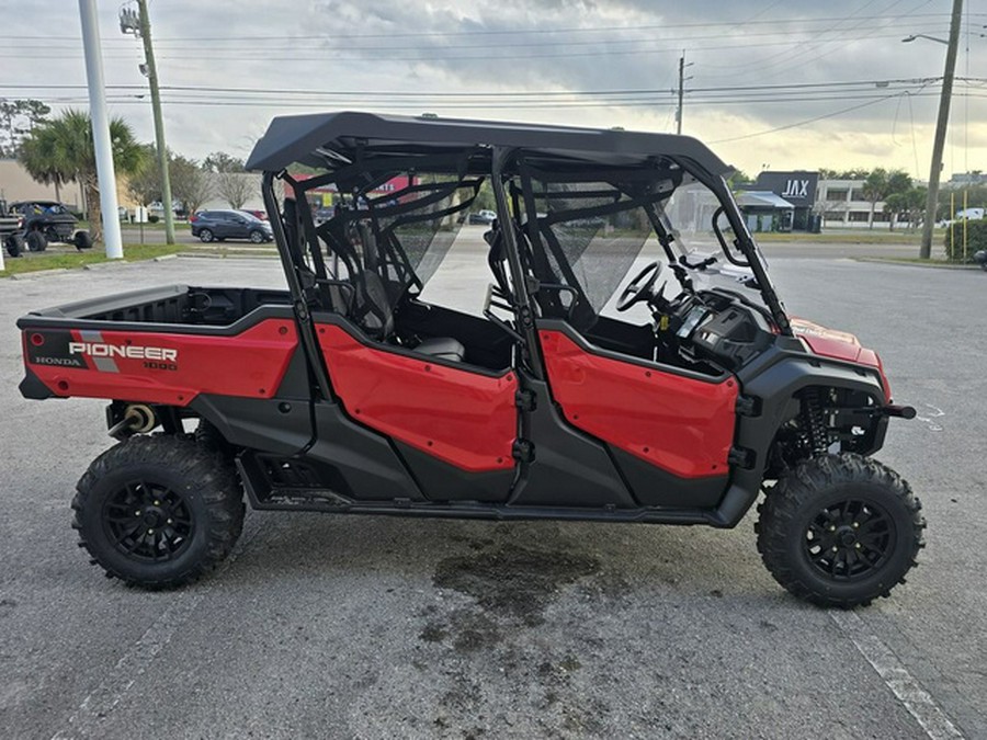 2025 Honda Pioneer 1000-6 Deluxe Crew