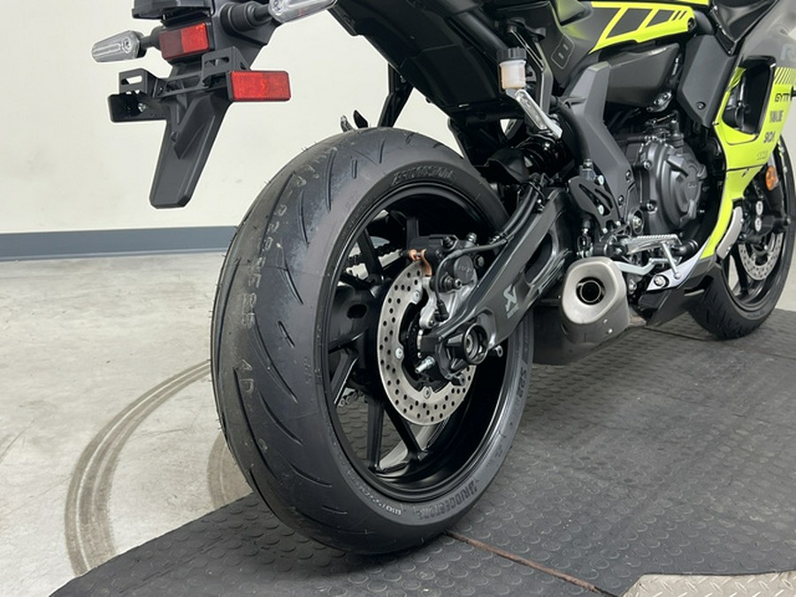 2025 Yamaha YZF-R7 (YZFR7SB) Custom Skda graphic kit R7