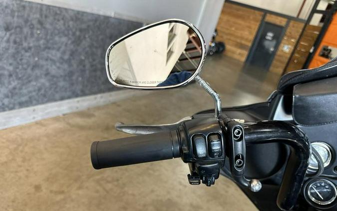 2013 Harley-Davidson® FLHTK - Electra Glide® Ultra Limited