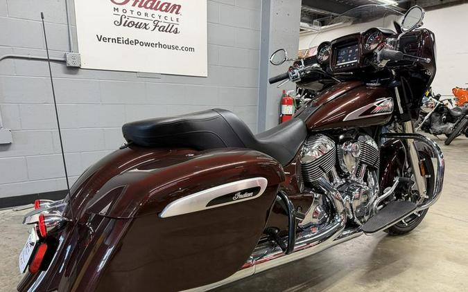 2019 Indian Motorcycle® Chieftain® Limited Dark Walnut