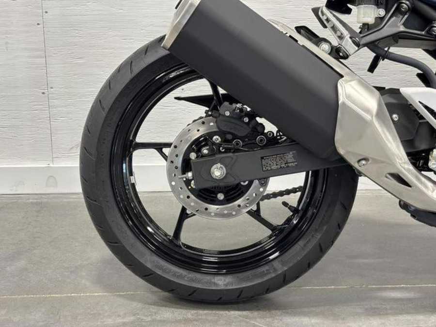 2026 Kawasaki Ninja® 500 SE ABS