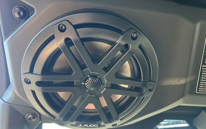 2026 Can-Am Defender Limited HD11 Dark Wildland Camo