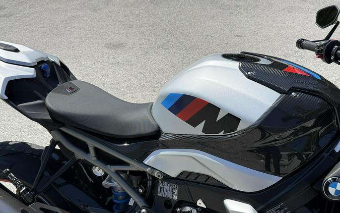 2026 BMW M 1000 R