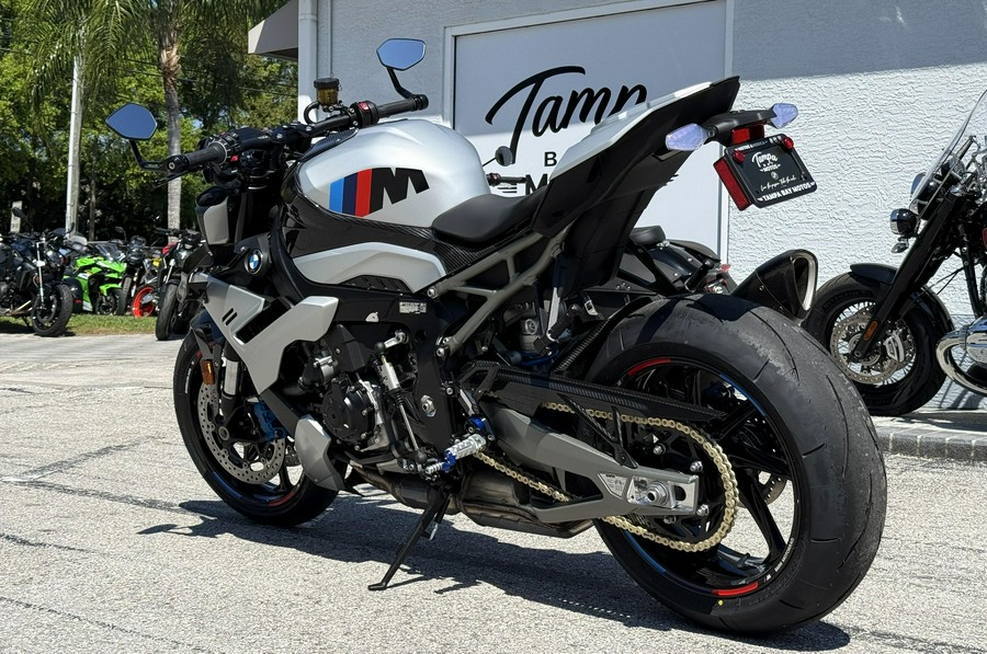 2026 BMW M 1000 R