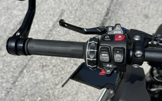 2026 BMW M 1000 R