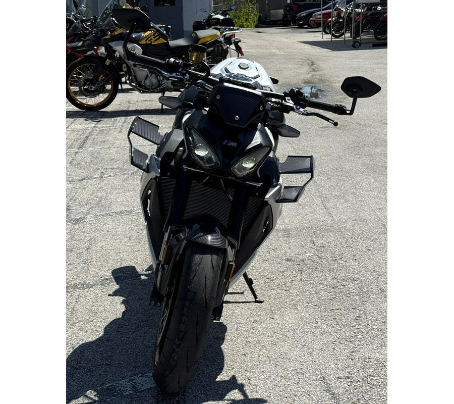 2026 BMW M 1000 R