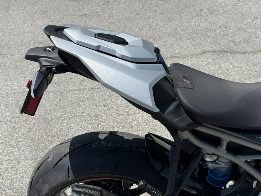 2026 BMW M 1000 R