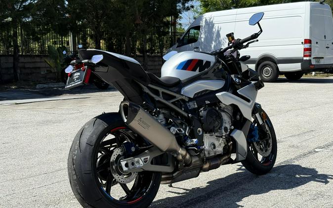 2026 BMW M 1000 R