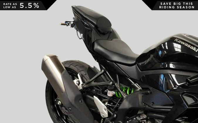 2024 Kawasaki Ninja ZX-4RR KRT
