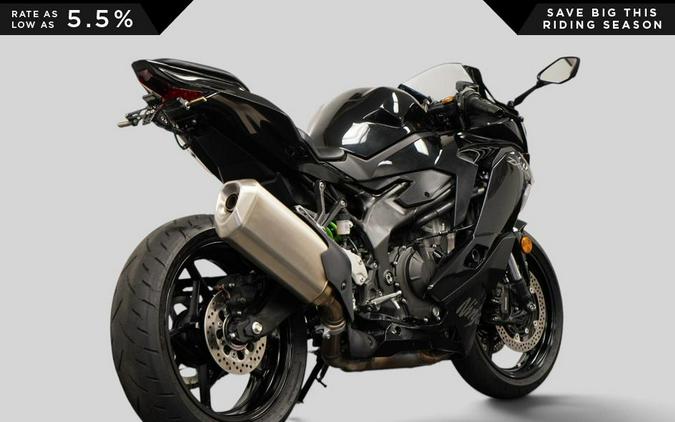 2024 Kawasaki Ninja ZX-4RR KRT