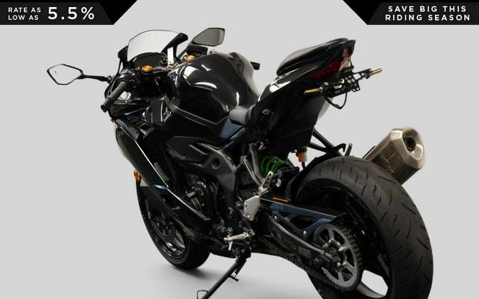 2024 Kawasaki Ninja ZX-4RR KRT
