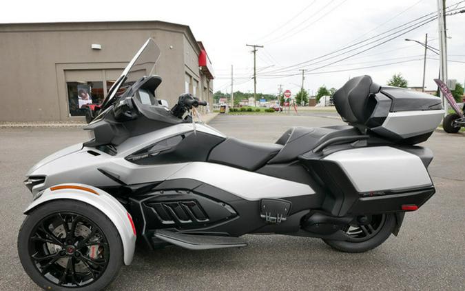 2024 Can-Am Spyder RT Limited Dark Wheels