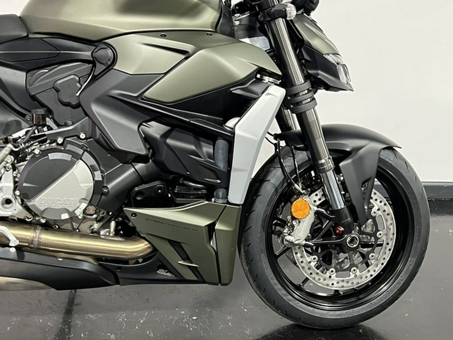 2024 Ducati Streetfighter V2 Storm Green