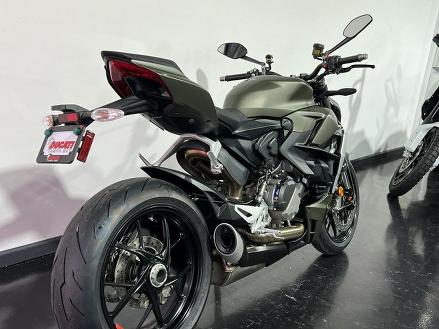 2024 Ducati Streetfighter V2 Storm Green